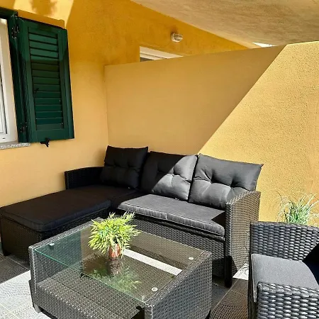 Atico Con Terraza Grande, En El Centro 公寓